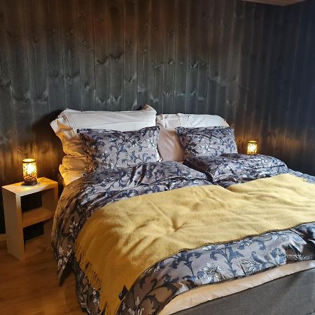 Villa Rorbu Ved Sjoen Bud Esterno foto