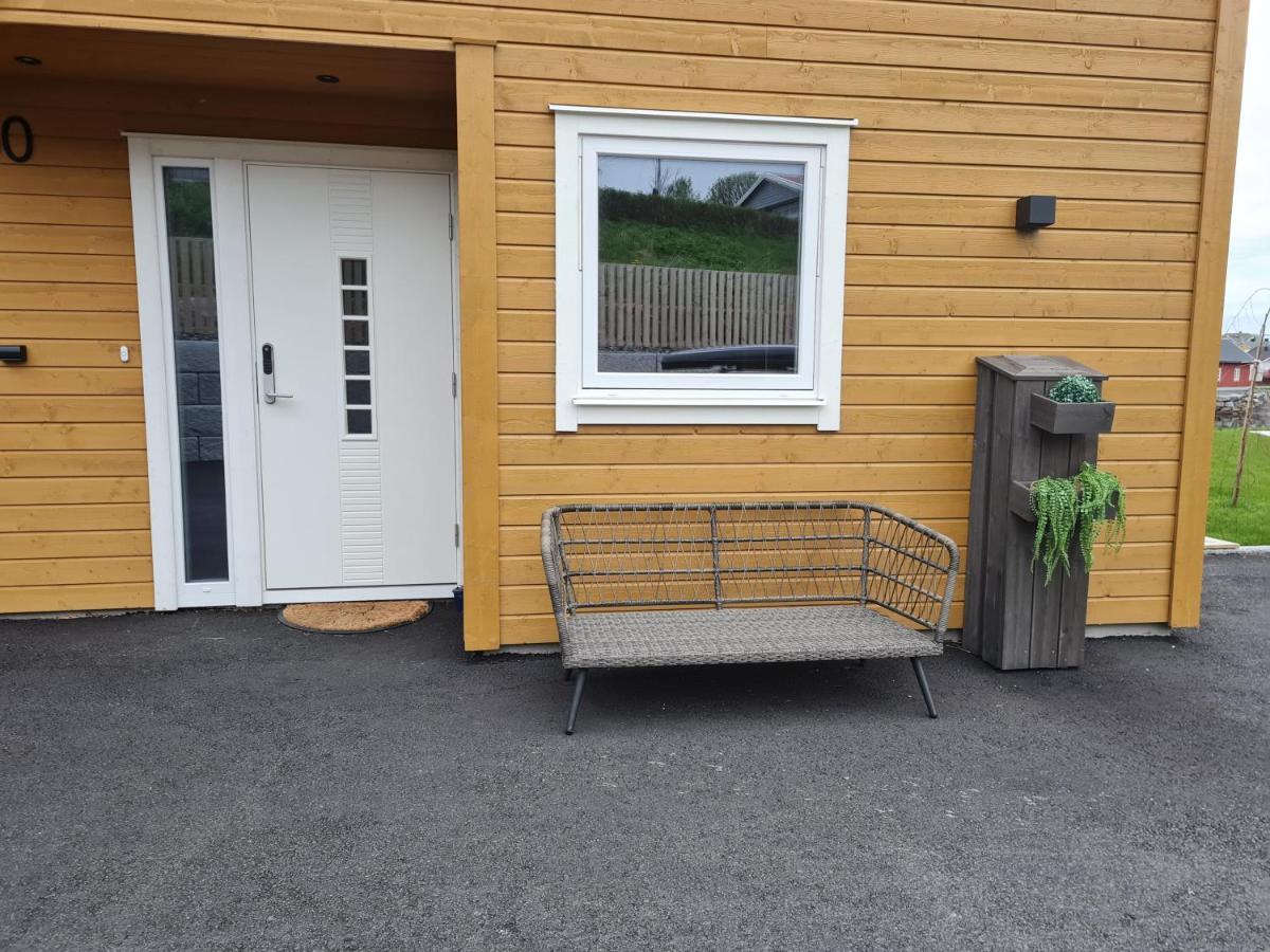 Villa Rorbu Ved Sjoen Bud Esterno foto