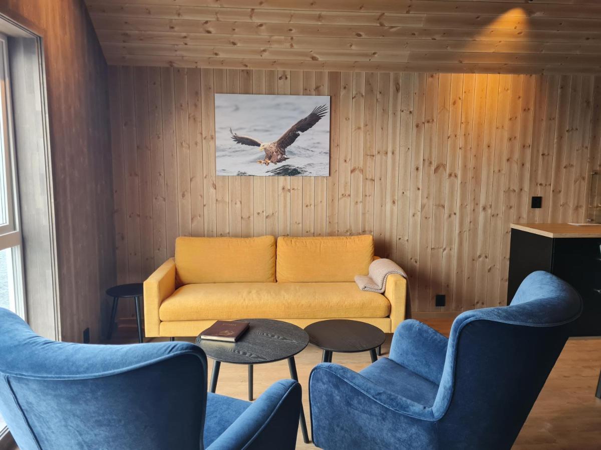 Villa Rorbu Ved Sjoen Bud Esterno foto