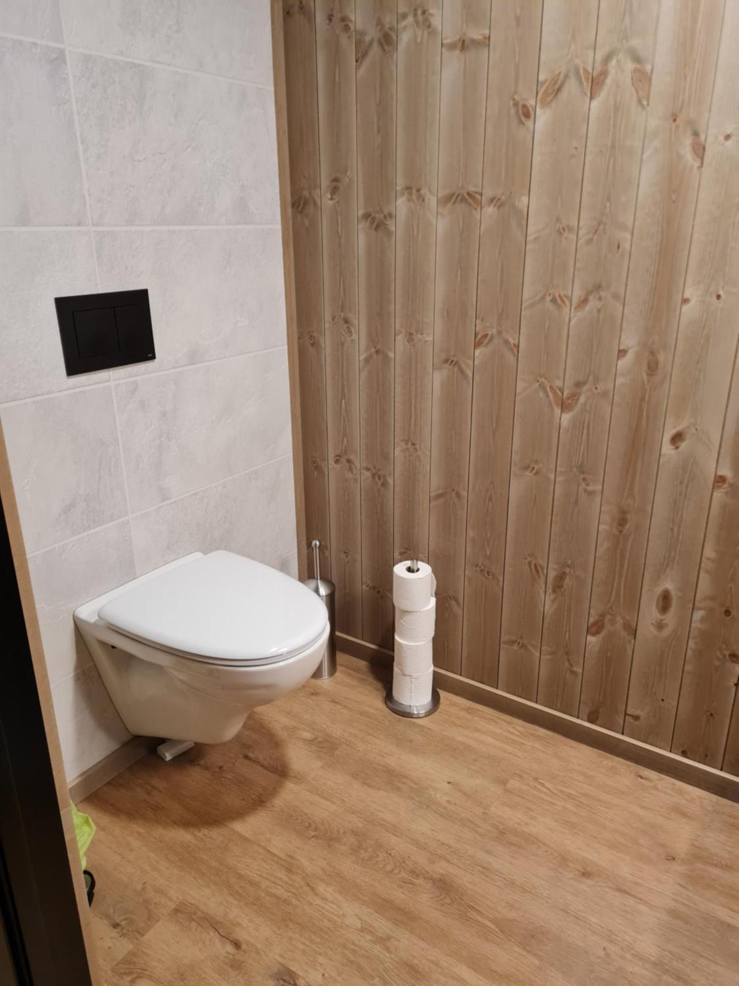 Villa Rorbu Ved Sjoen Bud Esterno foto